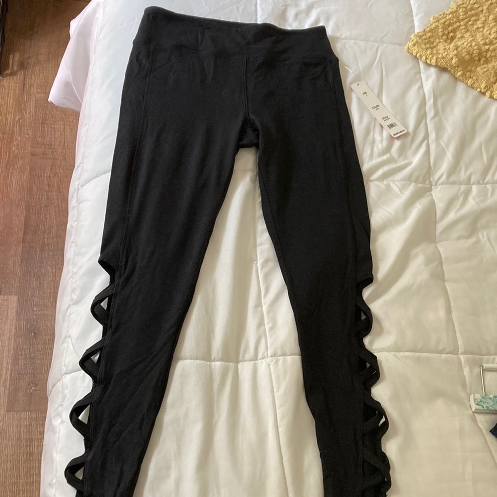 Black edgy leggings